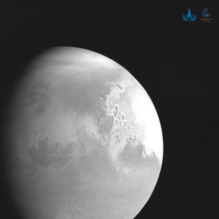 Sonda espacial china envió primera foto del planeta Marte