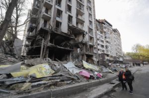 Dos misiles impactaron en Kyiv durante la visita de Antonio Guterres