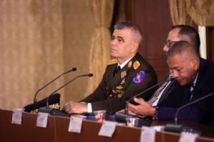 Vladimir Padrino López, ministro de Defensa venezolano, entregando declaraciones sobre la disputa del Esequibo. Foto. EFE.